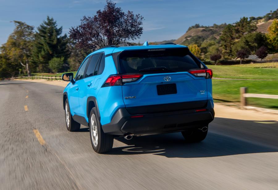  Toyota RAV4 XLE AWD 2018 года  (NA) (фото 9 из 34)